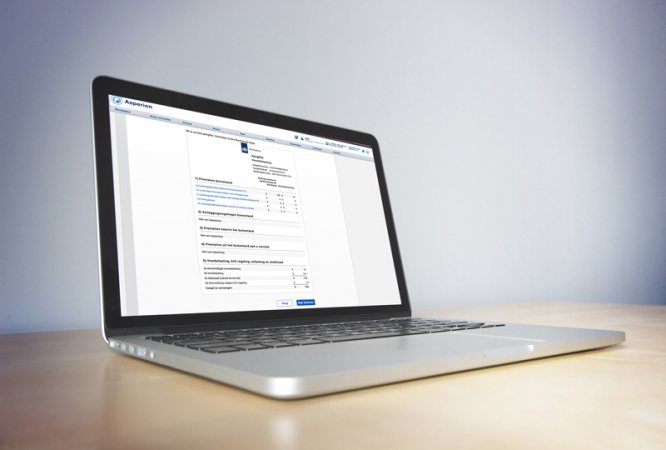 macbook-924781_1920.jpg